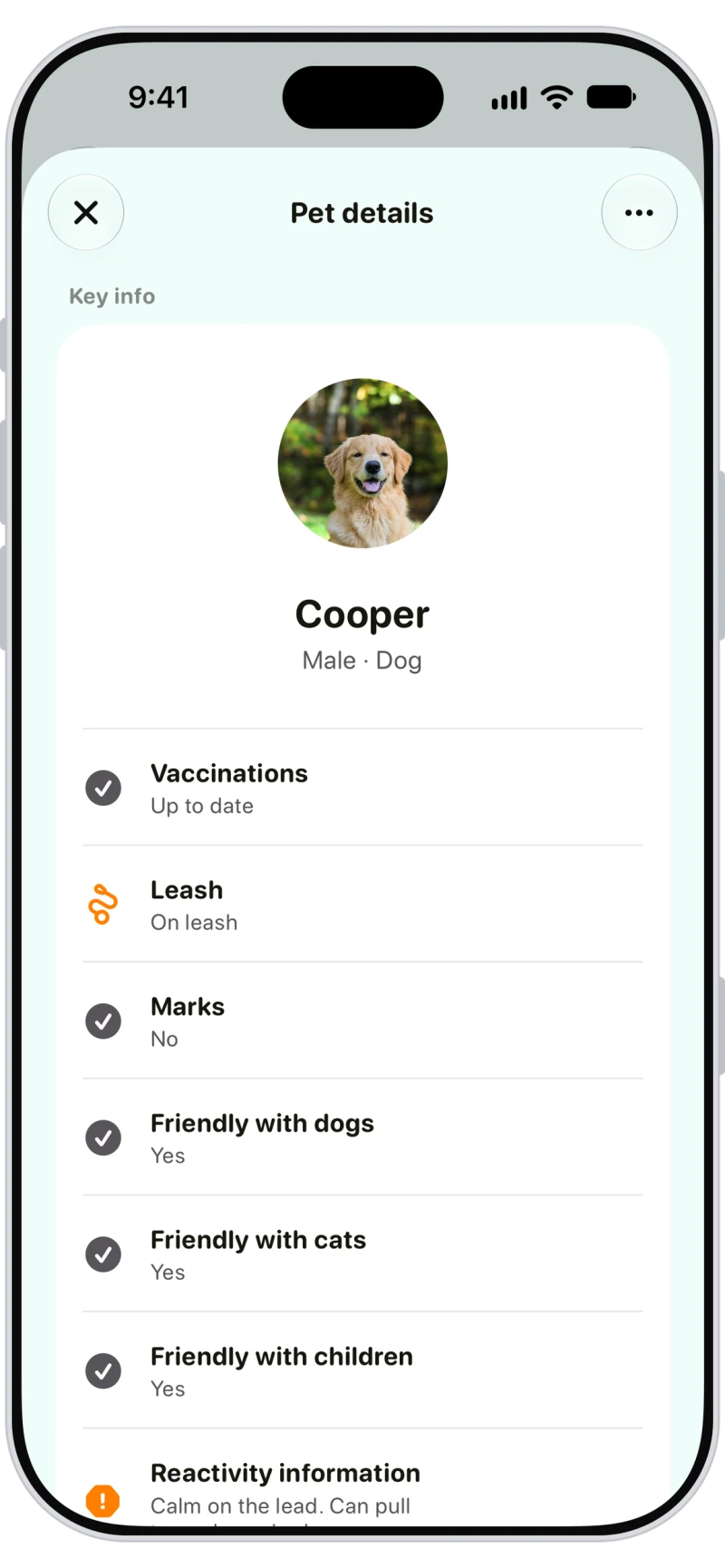 Walkies pet profile for a golden retriever with vaccinations, leash, friendliness and reactivity details